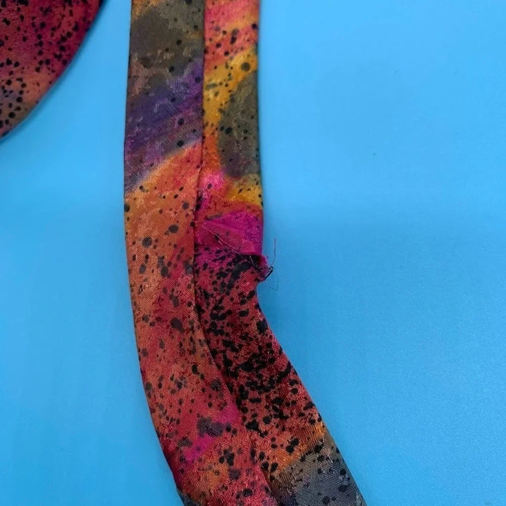 Vintage Jordache Abstract Watercolors Retro Men's Classic Neck Tie